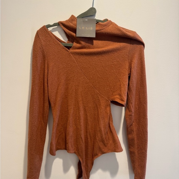 Le Lis Tops - Le Lis Rust Long Sleeve Asymmetrical Top